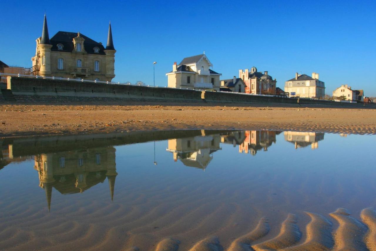 Les Combles De L Aure Grand Studio Cosy Confortable Classe 3 Etoiles Centre Bayeux 2 Mn A Pied Cathedrale Proche Plages Du Debarquement 외부 사진